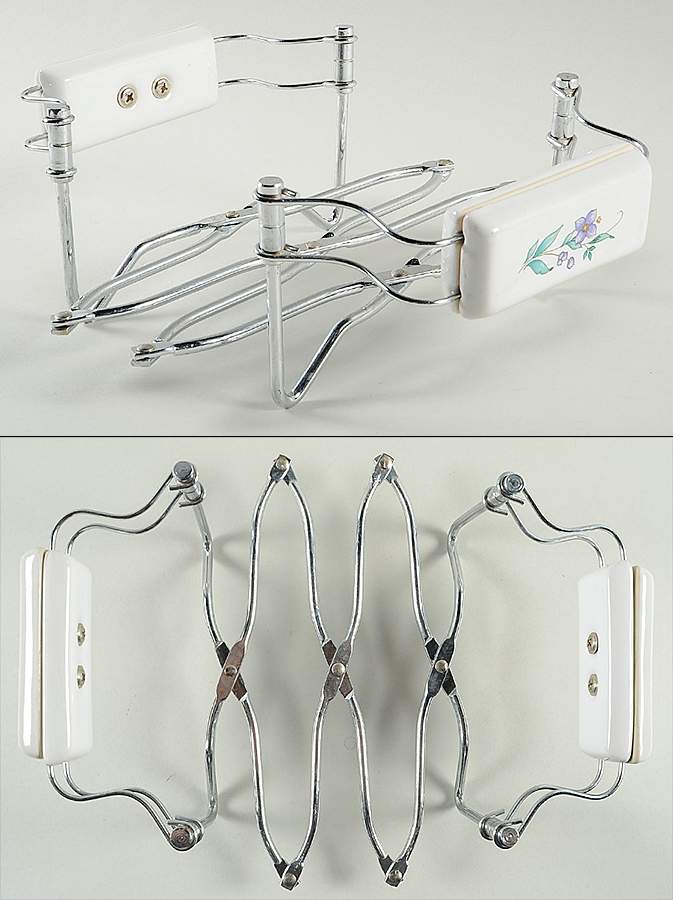 April Metal Stand for 1 Qt Round Covered Casserole by Pfaltzgraff-1
