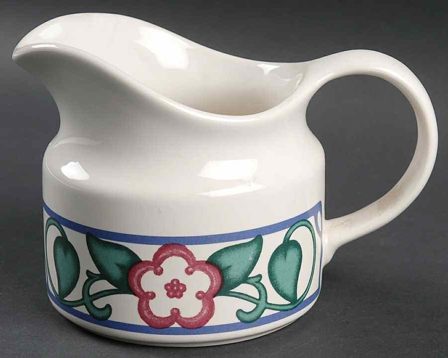 Arbor Vine Gravy Boat by Pfaltzgraff-1