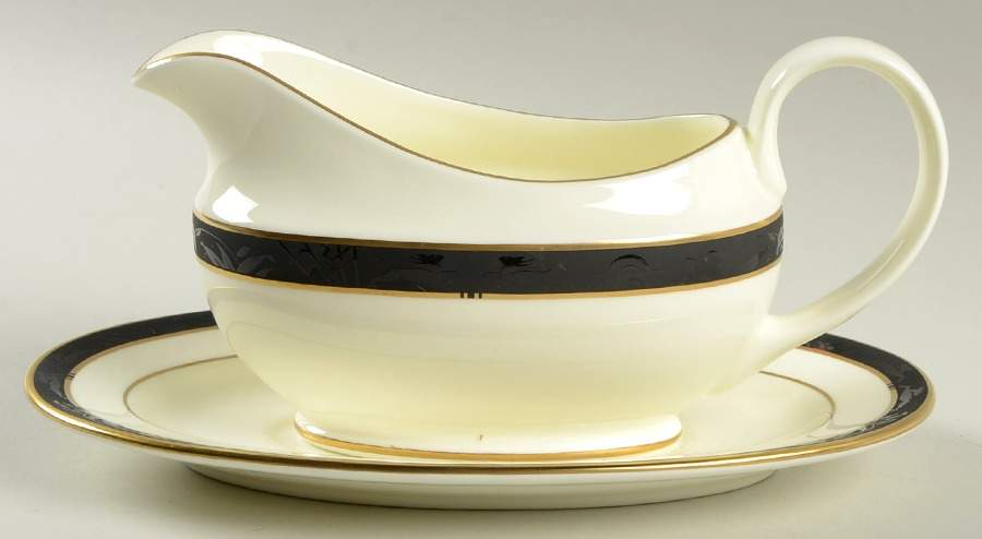 Astoria Gravy Boat & Underplate by Pfaltzgraff-1