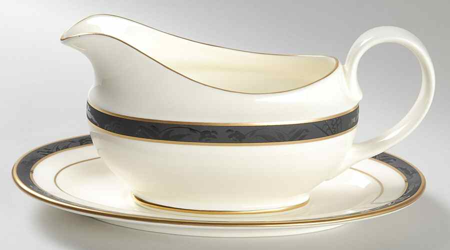 Astoria Gravy Boat & Underplate by Pfaltzgraff-1