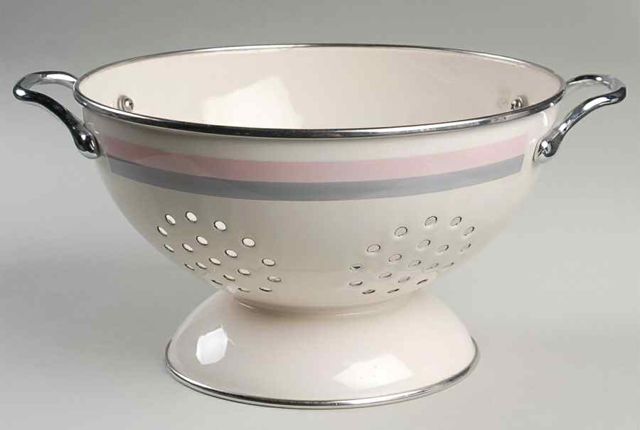 Aura Pink Metal Colander by Pfaltzgraff-1