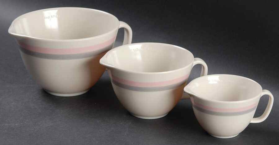 Aura Pink 3 Piece Melamine Measuring Cup Set by Pfaltzgraff-1