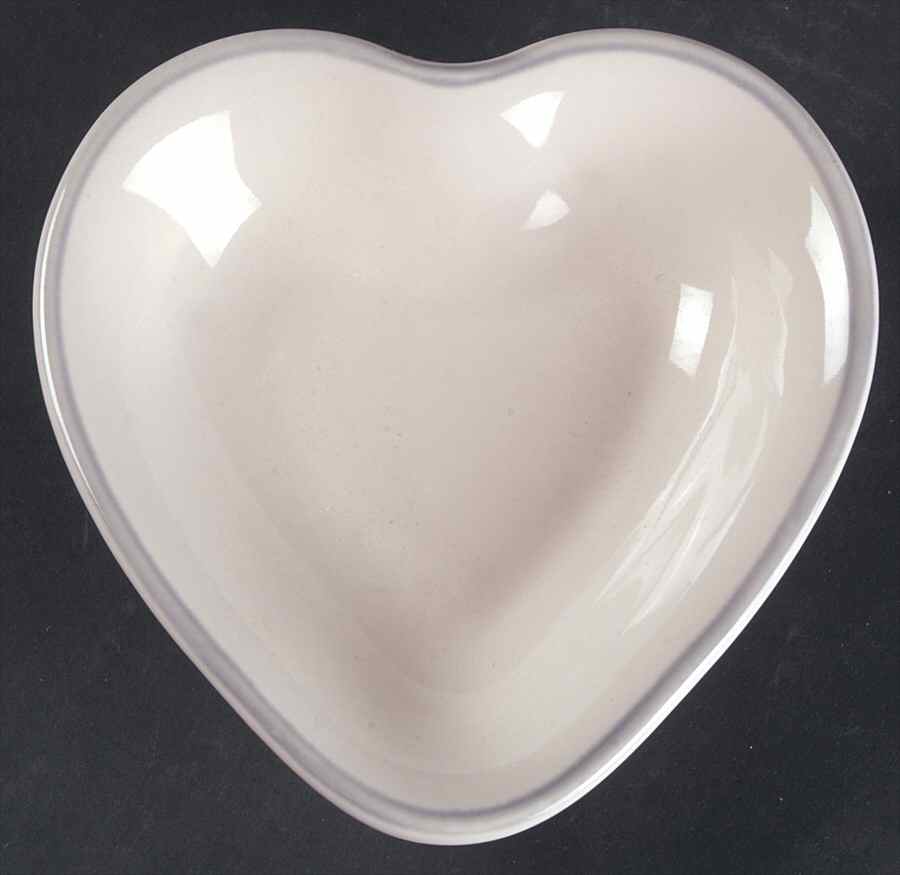 Aura Pink Heart Shaped Dish by Pfaltzgraff-1