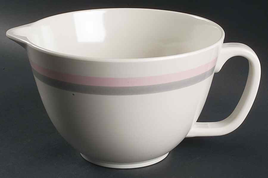 Aura Pink Melamine Batter Bowl by Pfaltzgraff-1