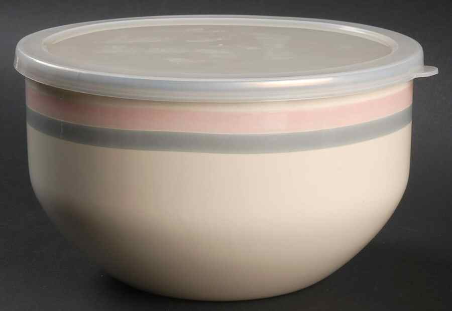 Aura Pink 7 3/4" Metal Bowl W/Plastic Lid by Pfaltzgraff-1