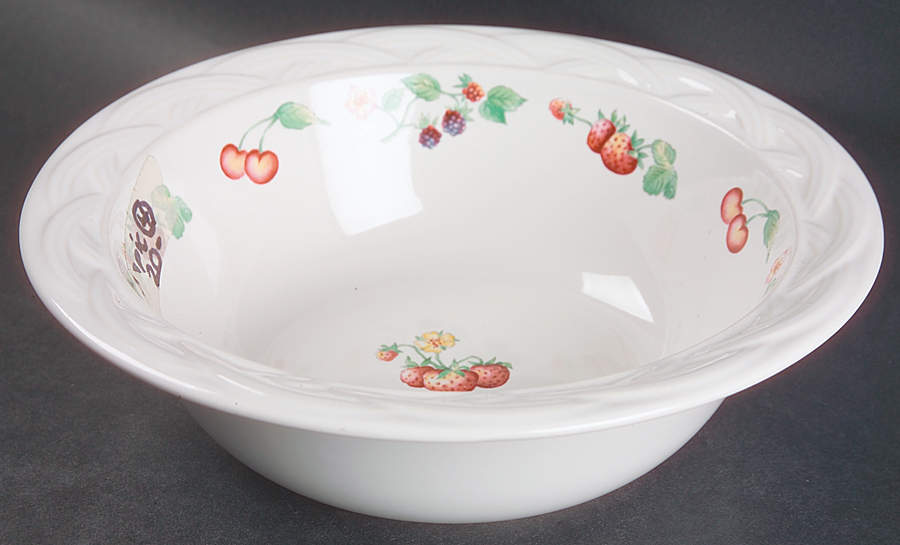 Berry Basket 8" Round Vegetable Bowl by Pfaltzgraff-1