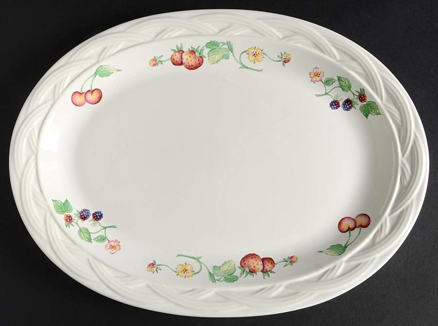 Berry Basket 12" Oval Serving Platter by Pfaltzgraff-1