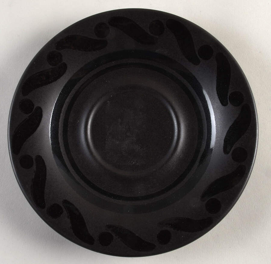 Black Pinwheels Underplate for Gravy Boat by Pfaltzgraff-1