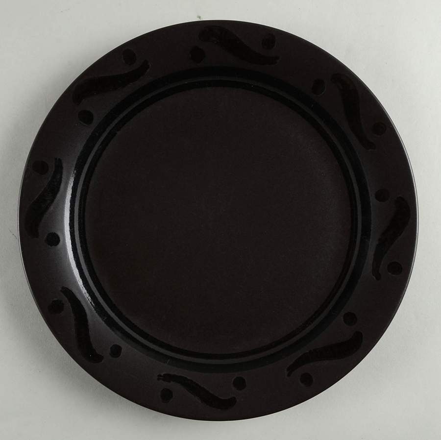 Black Pinwheels Dinner Plate by Pfaltzgraff-1