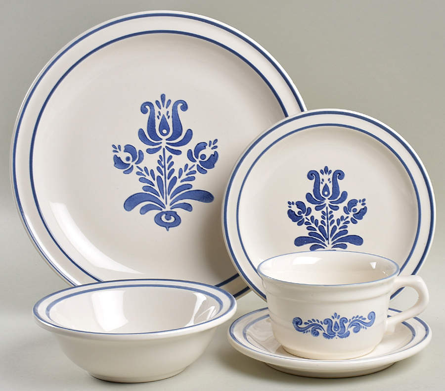 Blue Village 5 Piece Place Setting by Pfaltzgraff-1