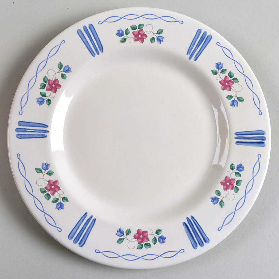 Bonnie Brae Luncheon Plate by Pfaltzgraff-1
