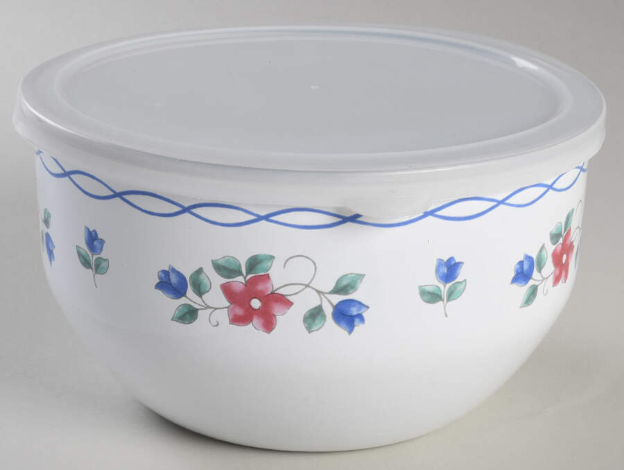 Bonnie Brae 7" Metal Bowl & Plastic Lid by Pfaltzgraff-1