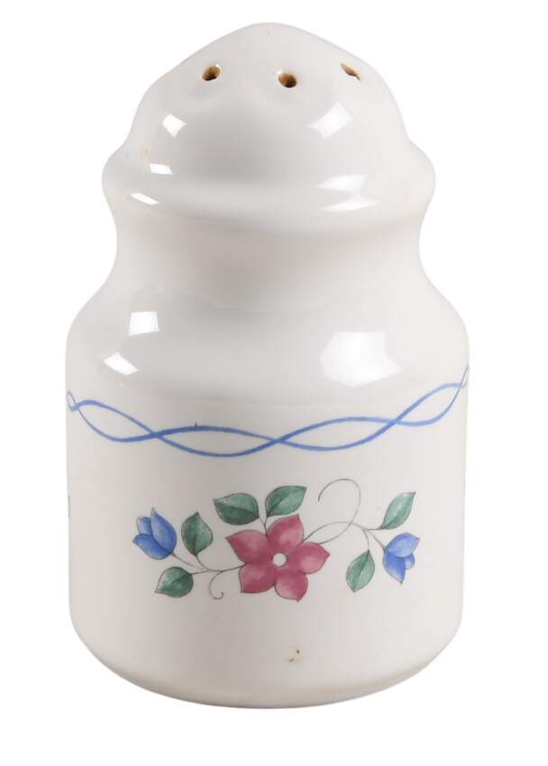 Bonnie Brae Pepper Shaker by Pfaltzgraff-1