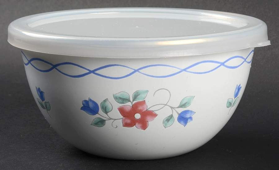 Bonnie Brae Bowl-Metal 5 3/4" with Plastic Lid by Pfaltzgraff-1
