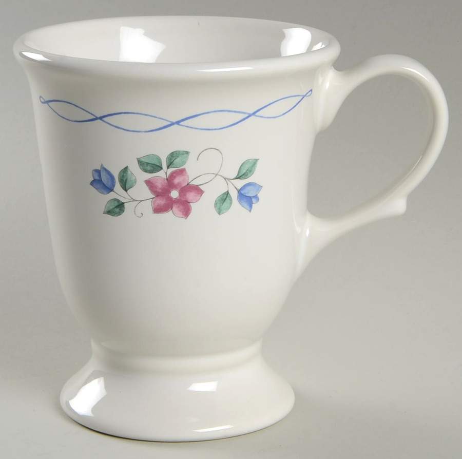 Bonnie Brae Pedestal Mug by Pfaltzgraff-1