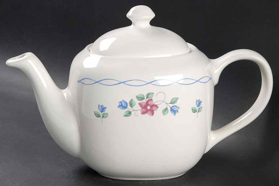 Bonnie Brae Oval Teapot & Lid by Pfaltzgraff-1