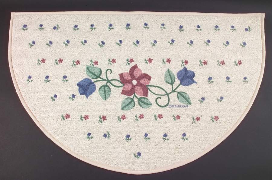 Bonnie Brae Slice Rug by Pfaltzgraff-1