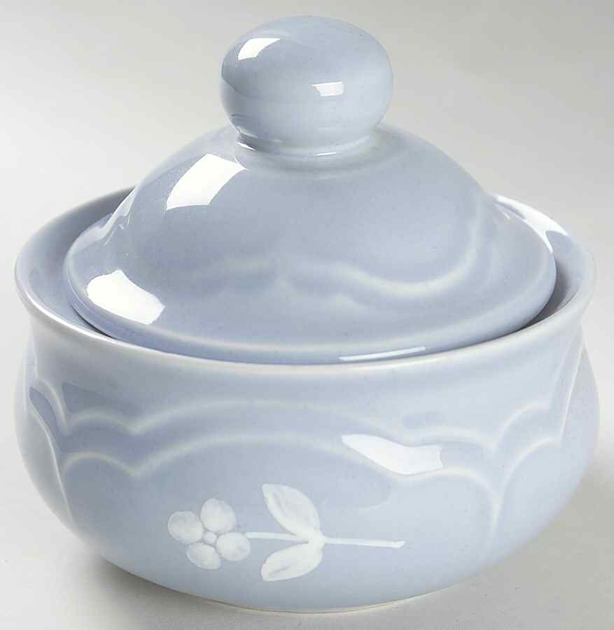 Bouquet Sugar Bowl & Lid by Pfaltzgraff-1