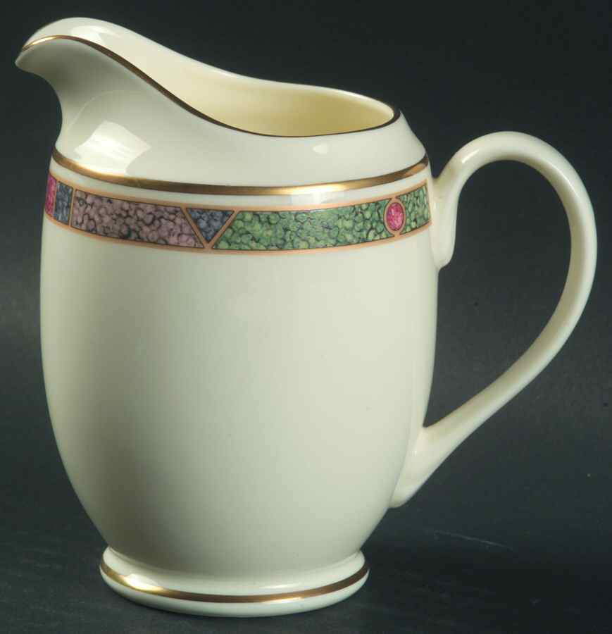 Cabouchon Creamer by Pfaltzgraff-1