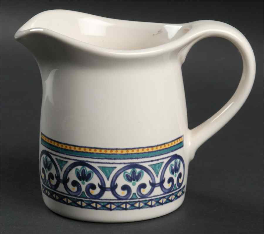 Capistrano Creamer by Pfaltzgraff-1