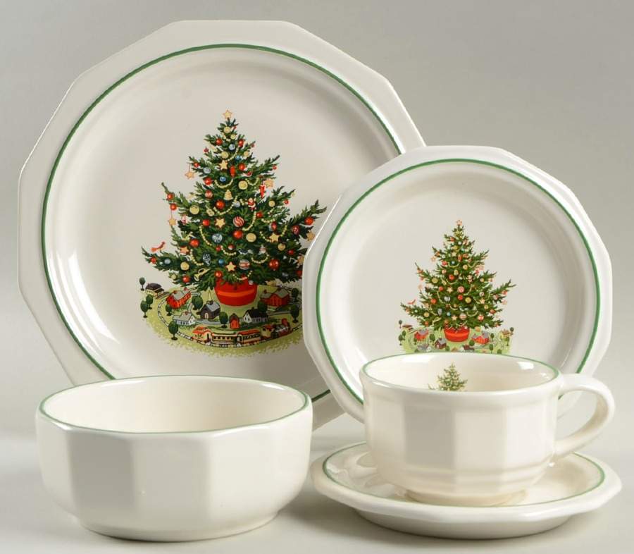 Christmas Heritage 5 Piece Place Setting by Pfaltzgraff-1