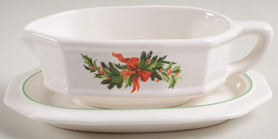 Christmas Heritage Gravy Boat & Underplate by Pfaltzgraff-1
