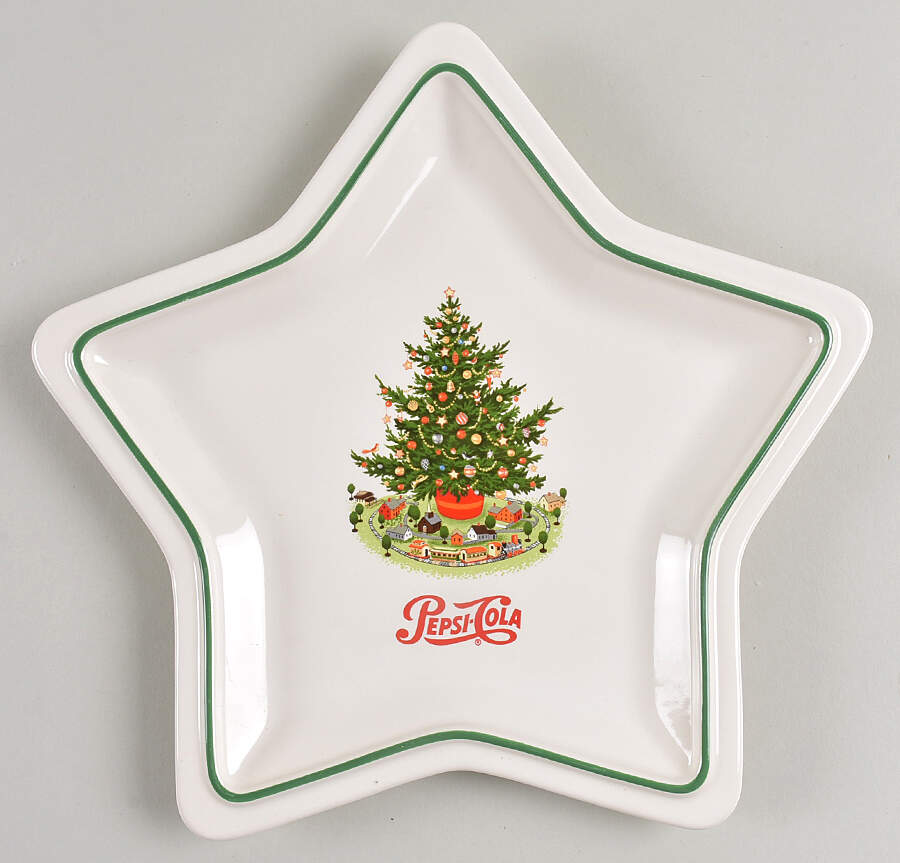 Christmas Heritage 9" Star Shaped Plate by Pfaltzgraff-1