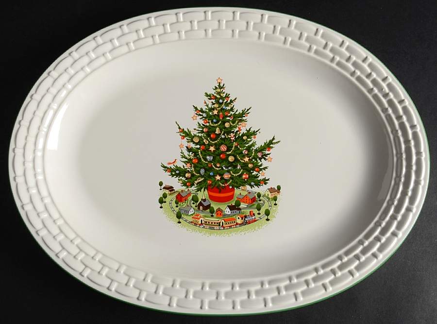 Christmas Heritage 14" Oval Basketweave Serving Platter by Pfaltzgraff-1