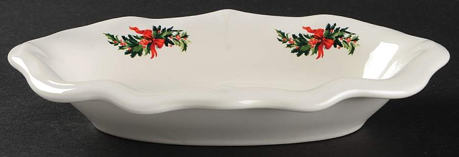 Christmas Heritage Sculpted Relish by Pfaltzgraff-1