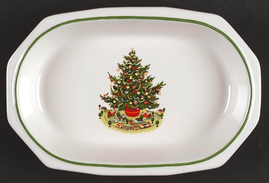 Christmas Heritage Hors d'Oeuvre Tray by Pfaltzgraff-1