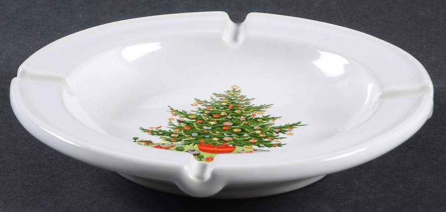 Christmas Heritage 6" Ashtray by Pfaltzgraff-1