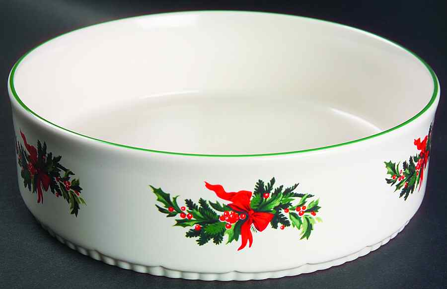 Christmas Heritage 1.5 Quart Round Covered Baker No Lid by Pfaltzgraff-1
