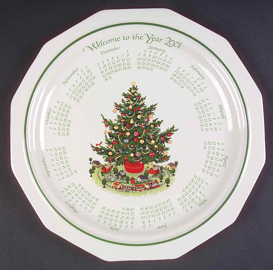 Christmas Heritage "2001" Calendar Plate by Pfaltzgraff-1