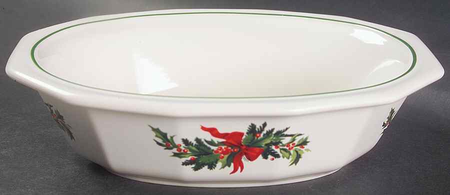 Christmas Heritage 8" Oval Vegetable Bowl by Pfaltzgraff-1