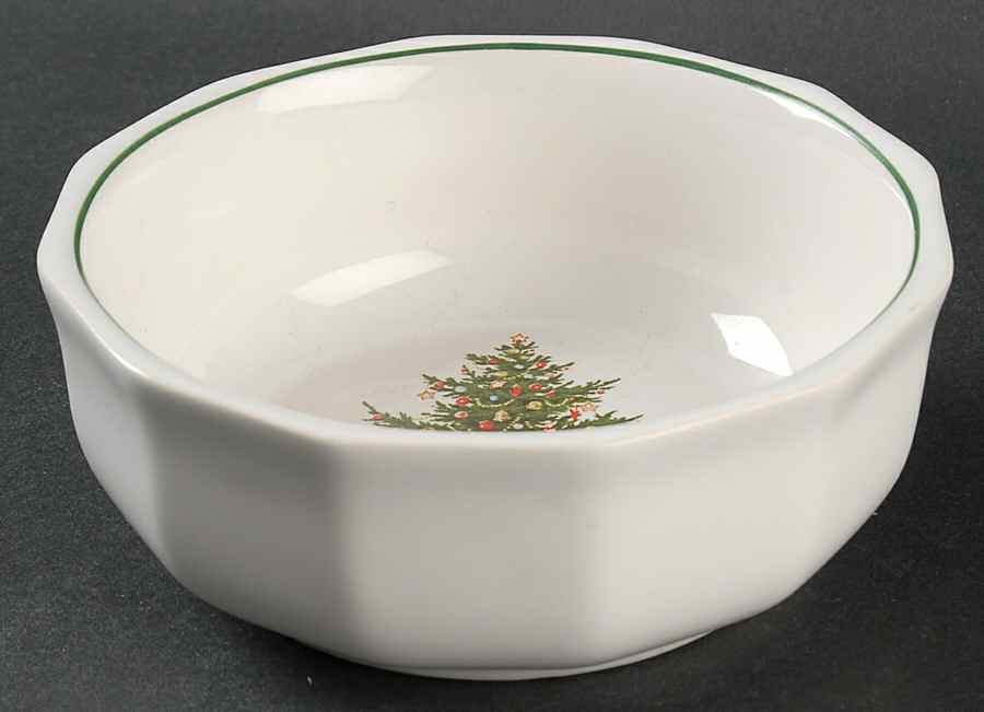 Christmas Heritage Soup/Cereal Bowl by Pfaltzgraff-1