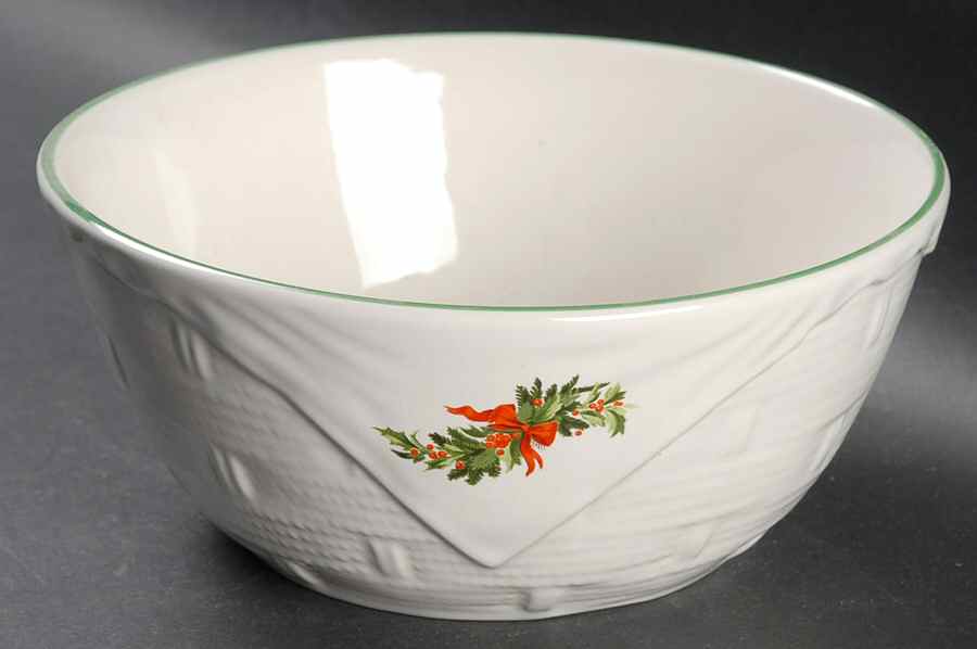 Christmas Heritage Basket Bowl by Pfaltzgraff-1
