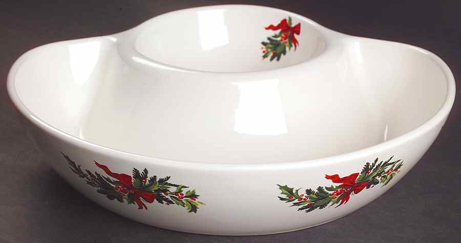 Christmas Heritage 1 Piece Chip & Dip by Pfaltzgraff-1