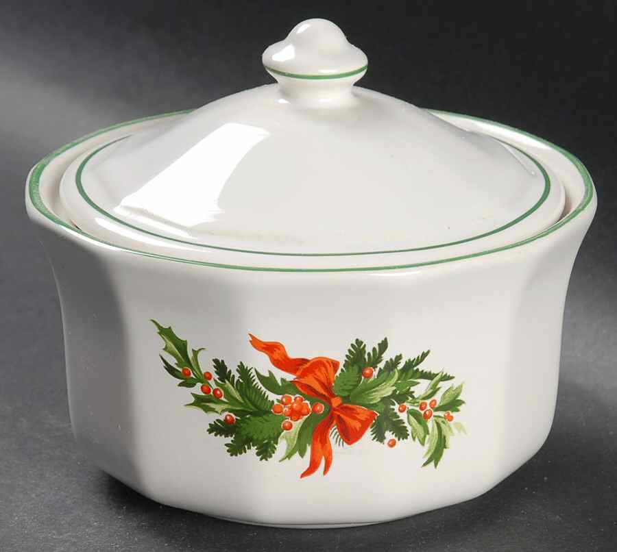 Christmas Heritage Butter Tub & Lid by Pfaltzgraff-1