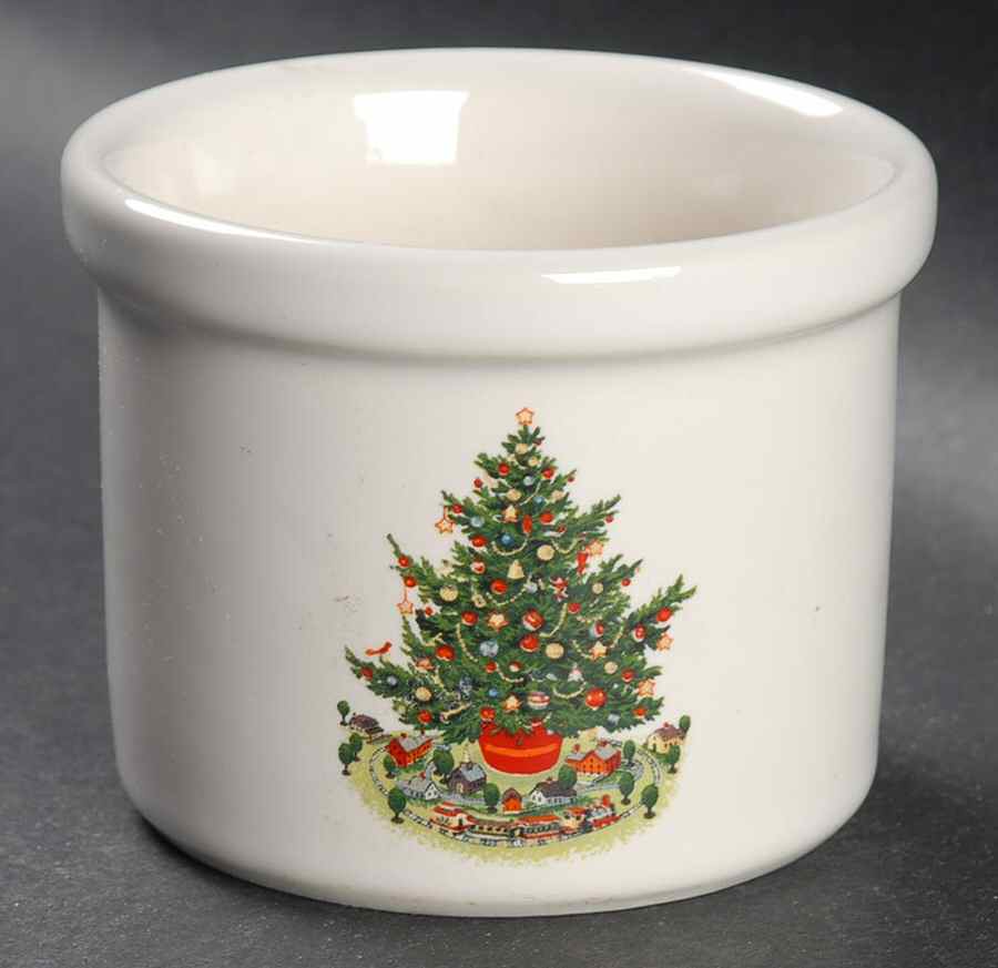 Christmas Heritage Open Cheese Crock by Pfaltzgraff-1