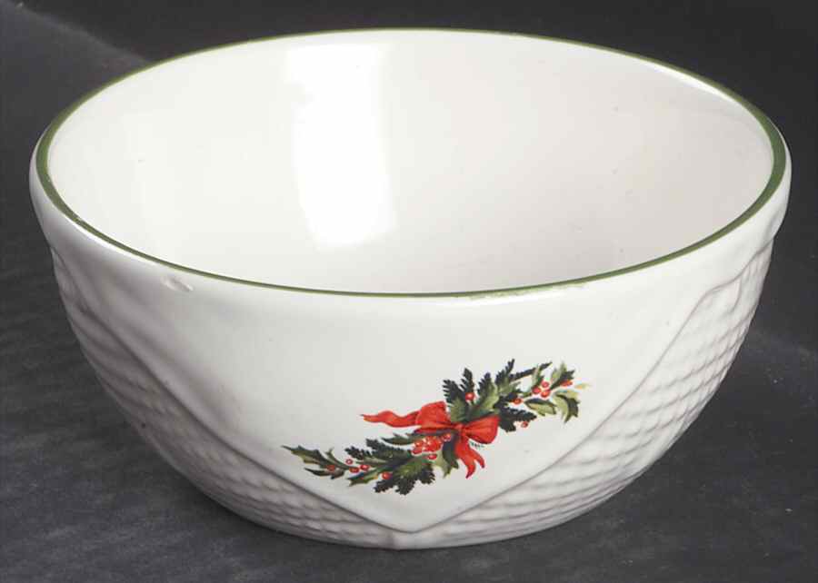Christmas Heritage Small Basket Bowl by Pfaltzgraff-1