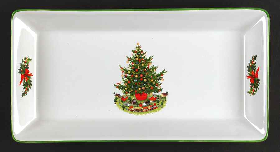 Christmas Heritage Long and Narrow Baker by Pfaltzgraff-1