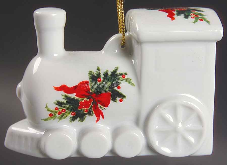 Christmas Heritage Ornament by Pfaltzgraff-1
