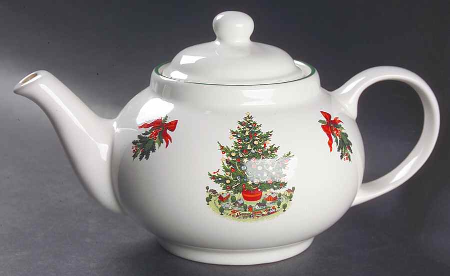 Christmas Heritage Teapot & Lid by Pfaltzgraff-1
