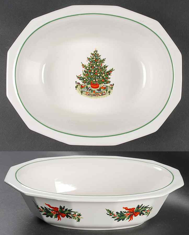 Christmas Heritage 10" Oval Vegetable Bowl by Pfaltzgraff-1