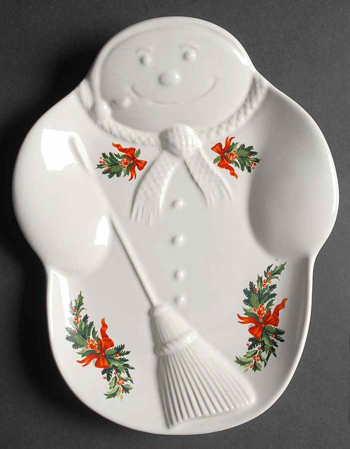 Christmas Heritage Embossed Snowman Plate by Pfaltzgraff-1
