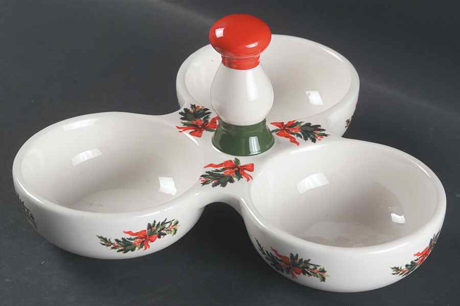 Christmas Heritage 3-Part Relish with Center Ceramic Handle by Pfaltzgraff-1