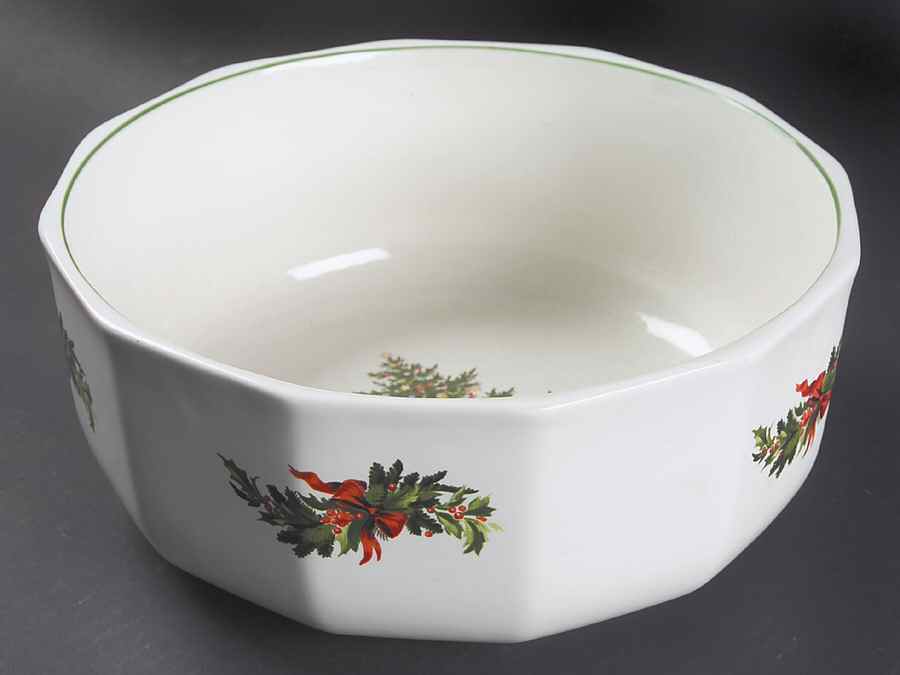 Christmas Heritage 9" Salad Serving Bowl by Pfaltzgraff-1