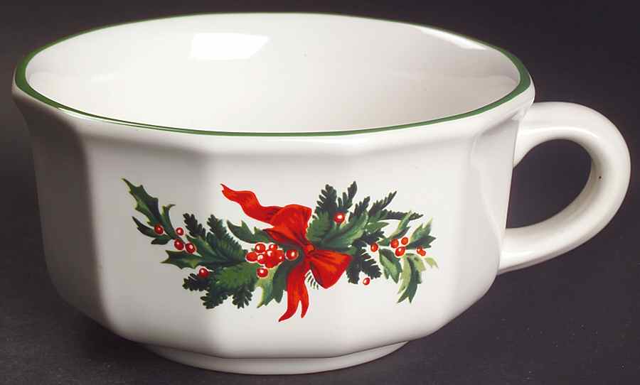 Christmas Heritage Soup Mug by Pfaltzgraff-1