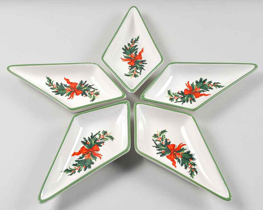 Christmas Heritage 5 Individual Section Star Shaped Dish by Pfaltzgraff-1