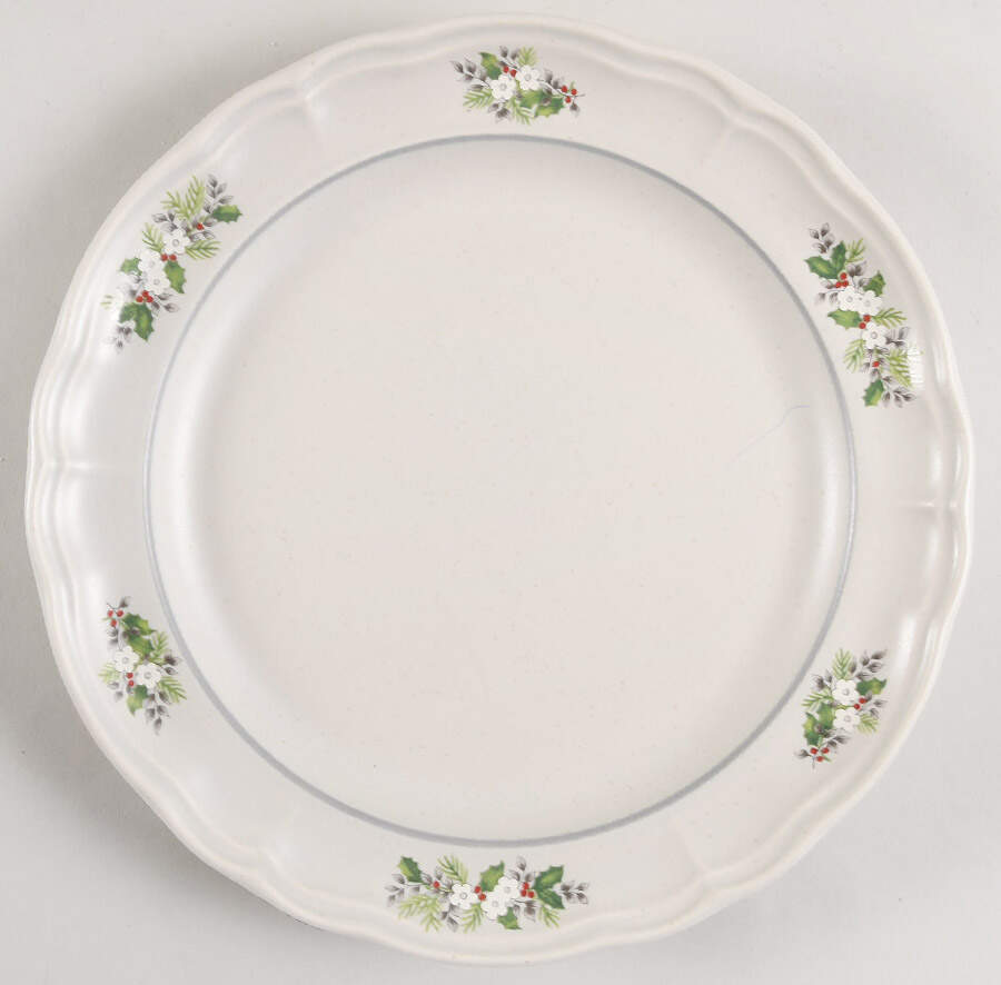 Christmas Heirloom Commemorative Dinner Plate by Pfaltzgraff-1